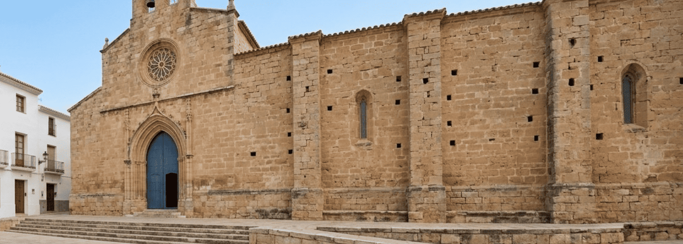 Iglesia de San Bartolomé en el casco histórico de Xàbia
